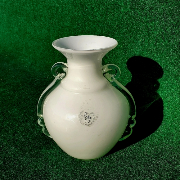 Margie's Garden White Decorative Vase 7.5" Tall Westlake Village, California EUC - Picture 11 of 11